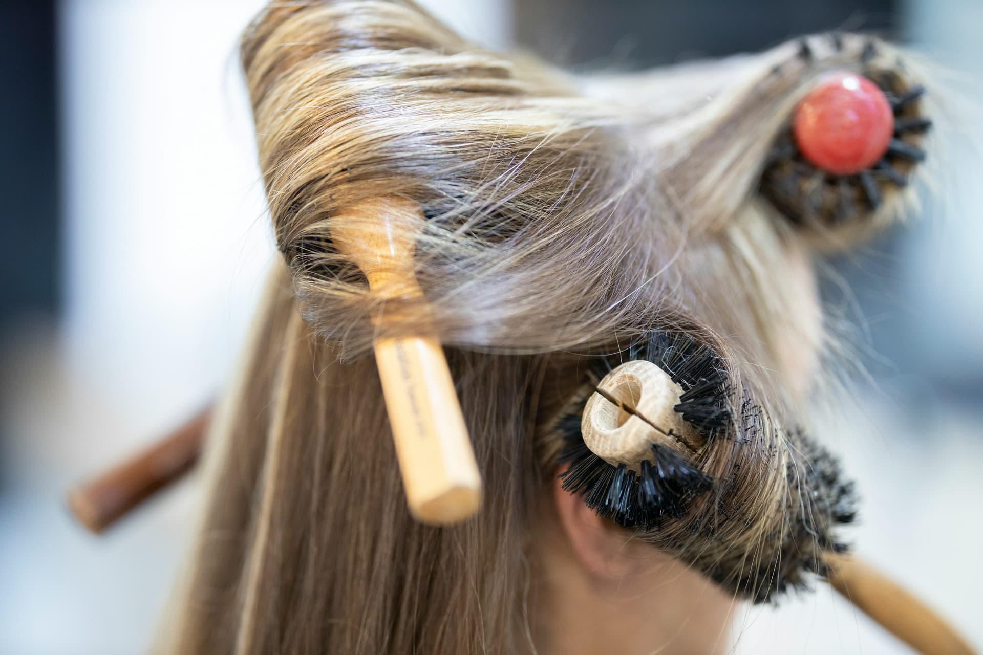 A hair with some pens